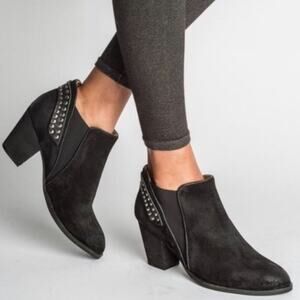 Jeffrey Campbell Kabru Black Suede Studded Pointed Toe Heeled Chelsea Booties 7